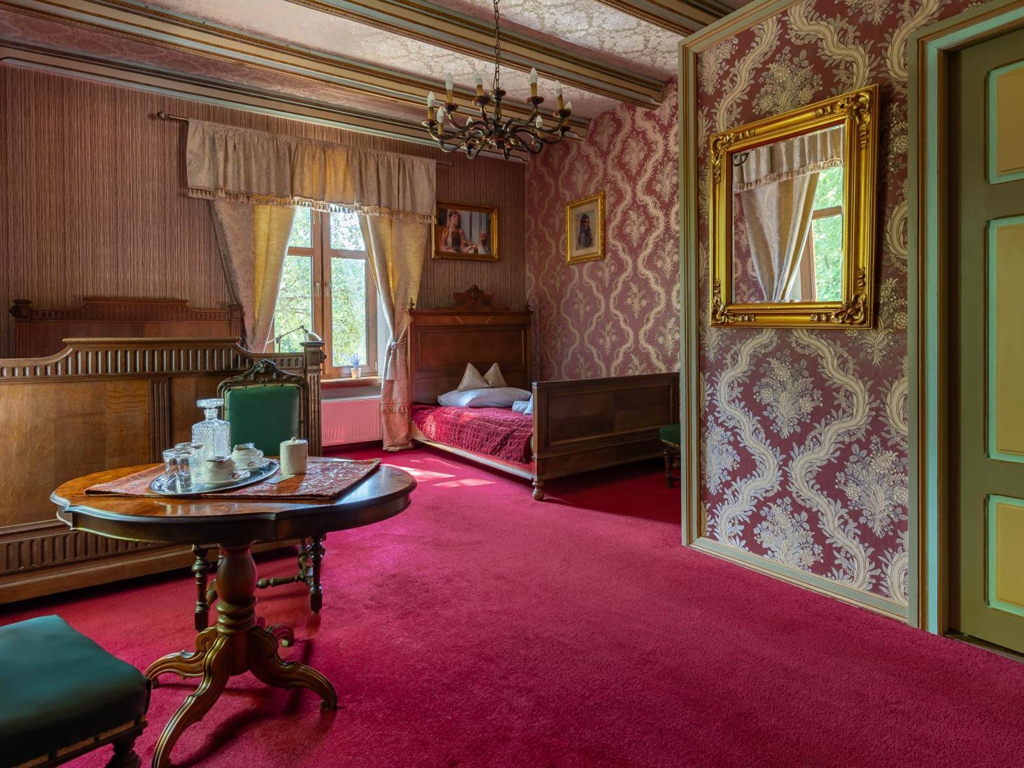 Dwor Mysinek Apartment Grabowiec  ภายนอก รูปภาพ